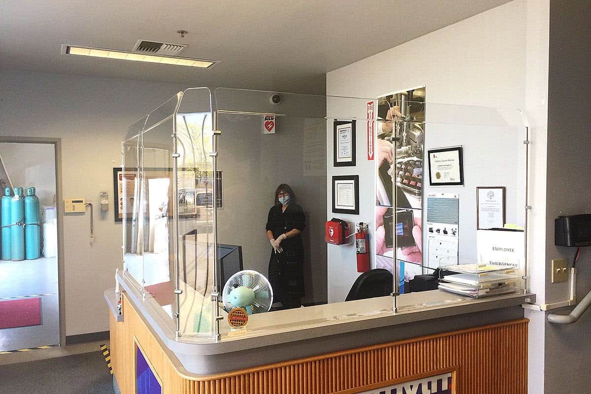 How New York Emergency Offices are Staying Safe with plexiglass shields