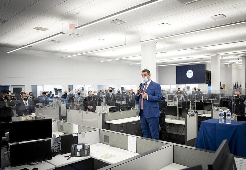 How Companies Benefit from Control Room and Trading Floor Design Assistance