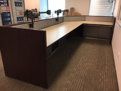 refurbished trading desk