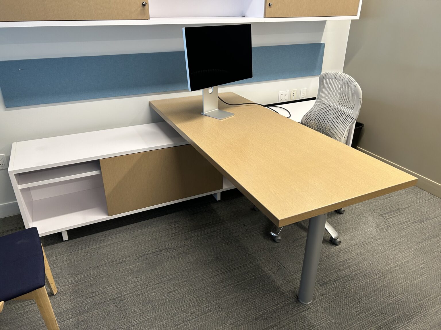 Used Home Office Furniture Tables & Desks, Workstations For Sale